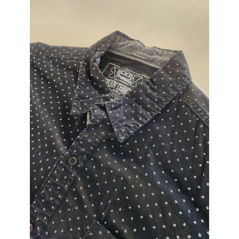 Broken Threads Men's L Black Geometric Cotton Woven Long Sleeve Button-Up  #035